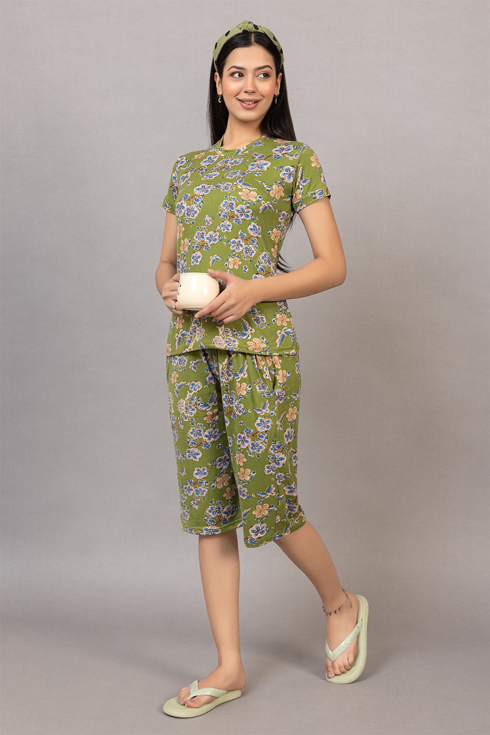  Solzeiq Super Soft Round Neck Green Capri Suit